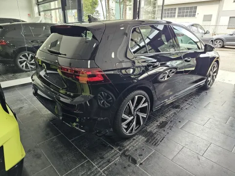 Volkswagen Golf 1.5 etsi evo R-Line 150cv dsg - Immagine 7