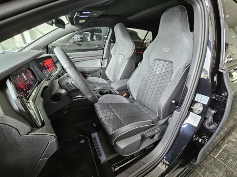 Volkswagen Golf 1.5 etsi evo R-Line 150cv dsg - Immagine 12