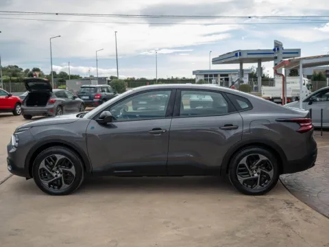 Citroen C4 X motore elettrico 100kW Plus - Immagine 4