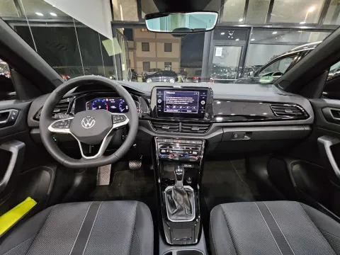 Volkswagen T-Roc Cabriolet 1.5 tsi Style dsg - Immagine 21