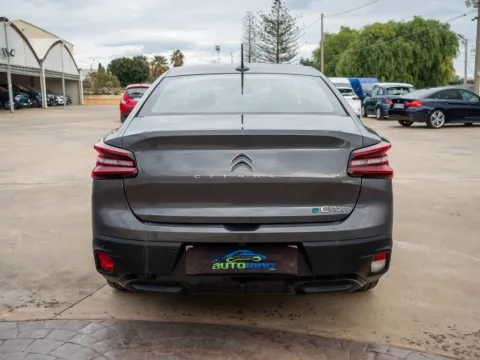 Citroen C4 X motore elettrico 100kW Plus - Immagine 6