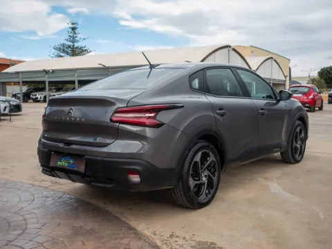 Citroen C4 X motore elettrico 100kW Plus - Immagine 7