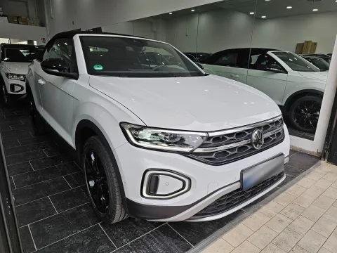 Volkswagen T-Roc Cabriolet 1.5 tsi Style dsg - Immagine 2