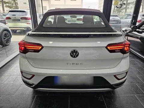 Volkswagen T-Roc Cabriolet 1.5 tsi Style dsg - Immagine 6