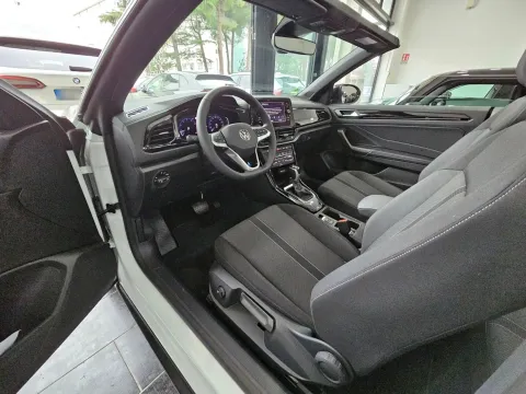 Volkswagen T-Roc Cabriolet 1.5 tsi Style dsg - Immagine 17