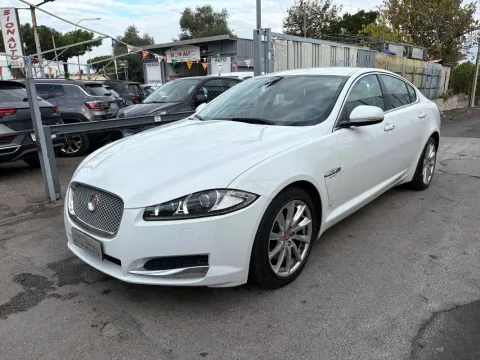 Jaguar XF Sportbrake 2.2d 200cv auto - Immagine 2