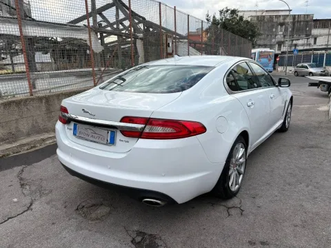 Jaguar XF Sportbrake 2.2d 200cv auto - Immagine 6