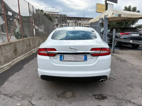 Jaguar XF Sportbrake 2.2d 200cv auto - Immagine 7