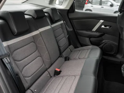 Citroen C4 X motore elettrico 100kW Plus - Immagine 14