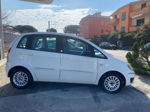 Lancia Musa 1.4 8v 5th Avenue ecochic Gpl - Immagine 4