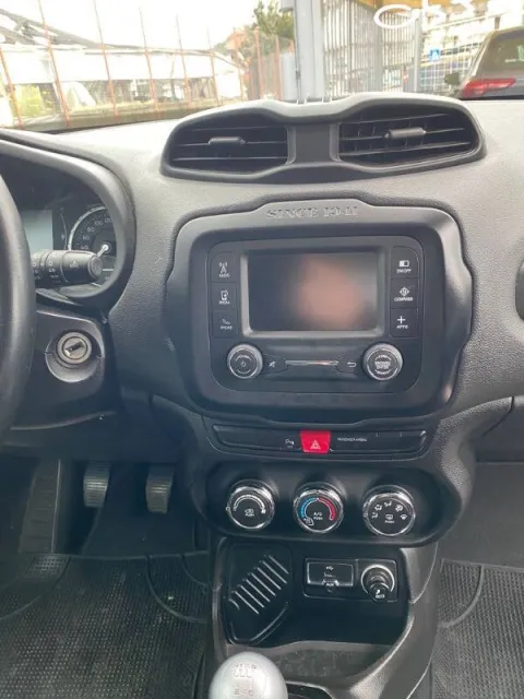 Jeep Renegade 1.6 mjt Limited fwd 120cv - Immagine 11