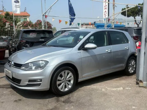 Volkswagen Golf 5p 1.6 tdi Comfortline 110cv - Immagine 2