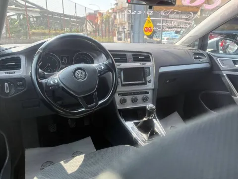 Volkswagen Golf 5p 1.6 tdi Comfortline 110cv - Immagine 8