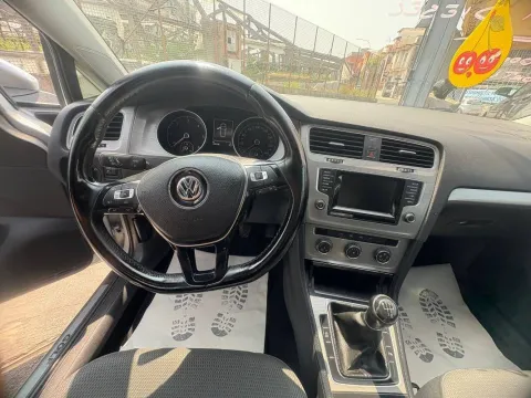 Volkswagen Golf 5p 1.6 tdi Comfortline 110cv - Immagine 9