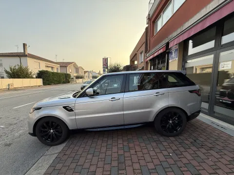Land Rover Range Rover Sport 3.0 sdV6 HSE 249cv auto my19 - Immagine 4