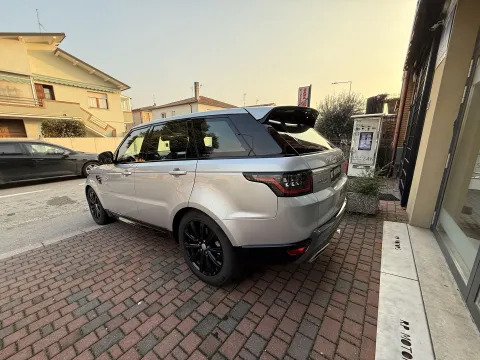 Land Rover Range Rover Sport 3.0 sdV6 HSE 249cv auto my19 - Immagine 5