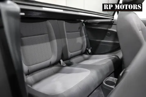 Volkswagen Maggiolino Cabrio 1.6 tdi Design 105cv - Immagine 18