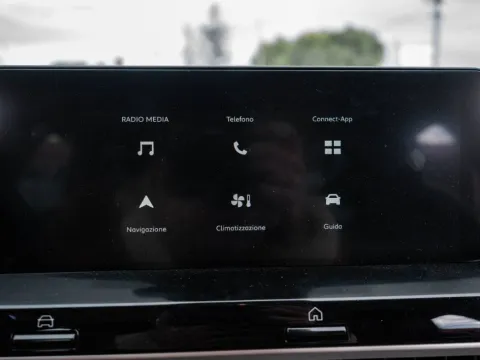 Citroen C4 X motore elettrico 100kW Plus - Immagine 30