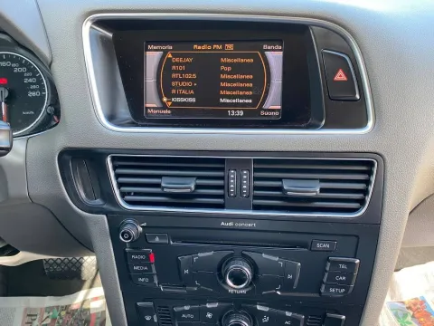 Audi Q5 2.0 tdi quattro 170cv s-tronic E5 - Immagine 21