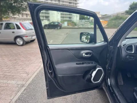 Jeep Renegade 1.6 mjt Limited fwd 120cv E6 - Immagine 17