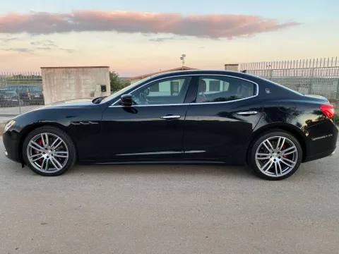 Maserati Ghibli 3.0 V6 ds 275cv auto - Immagine 4