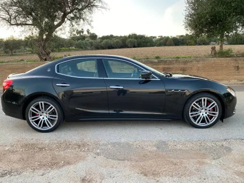 Maserati Ghibli 3.0 V6 ds 275cv auto - Immagine 5