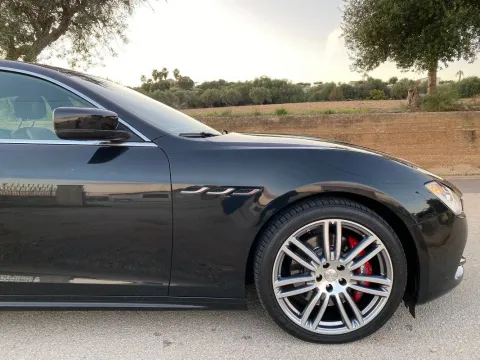 Maserati Ghibli 3.0 V6 ds 275cv auto - Immagine 11