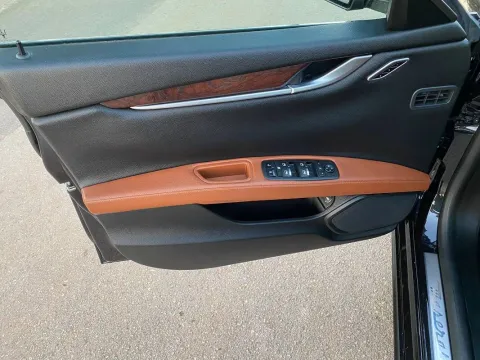 Maserati Ghibli 3.0 V6 ds 275cv auto - Immagine 14