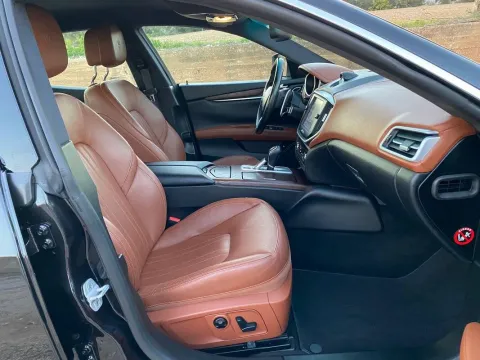 Maserati Ghibli 3.0 V6 ds 275cv auto - Immagine 17