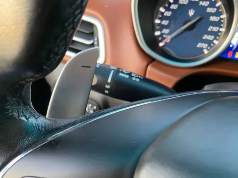 Maserati Ghibli 3.0 V6 ds 275cv auto - Immagine 20