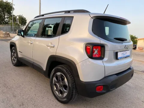 Jeep Renegade 1.6 mjt Business fwd 120cv auto - Immagine 6