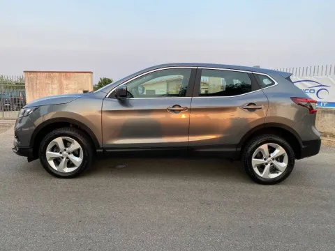 Nissan Qashqai 1.5 dci Business 115cv - Immagine 4