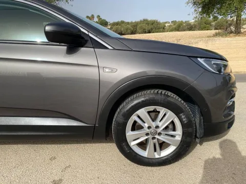 Opel Grandland X 1.5 ecotec Innovation s&s 130cv at8 - Immagine 9