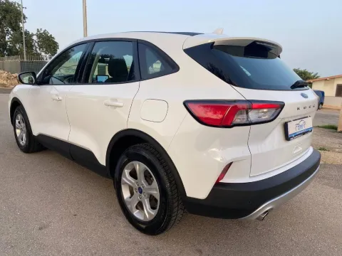 Ford Kuga 1.5 ecoblue Connect 2wd 120cv auto - Immagine 6