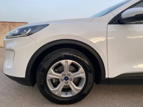 Ford Kuga 1.5 ecoblue Connect 2wd 120cv auto - Immagine 10