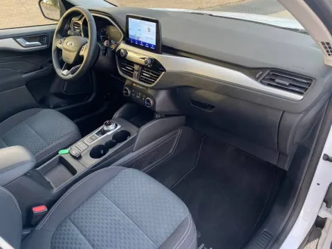 Ford Kuga 1.5 ecoblue Connect 2wd 120cv auto - Immagine 14