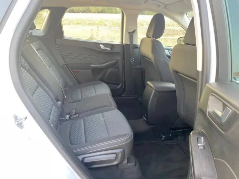 Ford Kuga 1.5 ecoblue Connect 2wd 120cv auto - Immagine 28