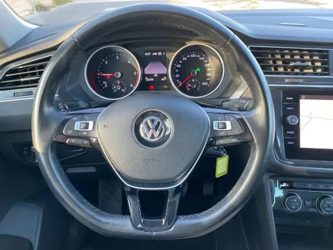 Volkswagen Tiguan 2.0 tdi Business 150cv dsg - Immagine 16
