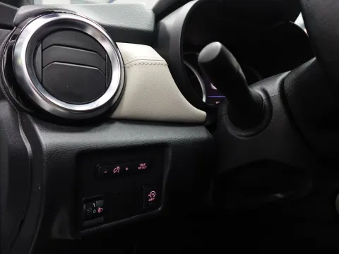 Nissan Micra 1.0 N-Connecta 100cv xtronic my19 - Immagine 22