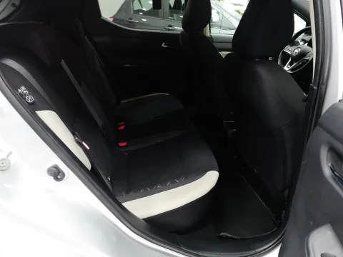 Nissan Micra 1.0 N-Connecta 100cv xtronic my19 - Immagine 27