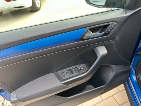 Volkswagen T-Roc 1.6 tdi Style - Immagine 9