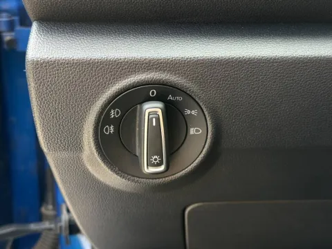 Volkswagen T-Roc 1.6 tdi Style - Immagine 18