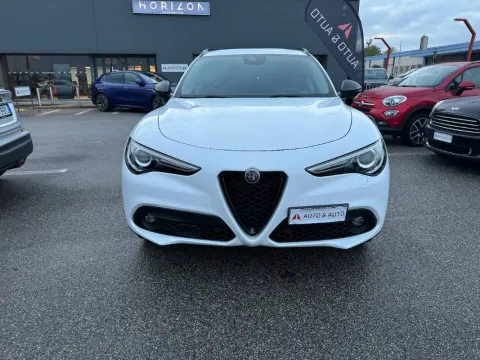 Alfa Romeo Stelvio 2.2 t B-Tech Q4 210cv auto - Immagine 3