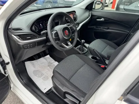 Fiat Tipo 5p 1.3 mjt Business s&s 95cv my20 - Immagine 11