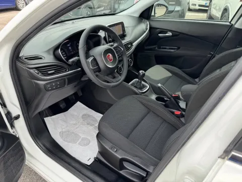 Fiat Tipo 5p 1.3 mjt Business s&s 95cv my20 - Immagine 11