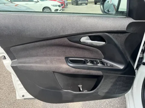 Fiat Tipo 5p 1.3 mjt Business s&s 95cv my20 - Immagine 17