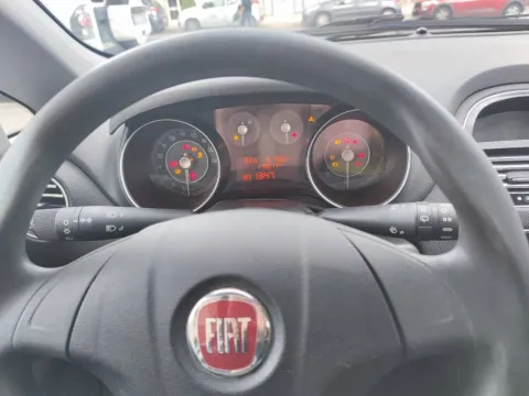 Fiat Punto 3p 1.3 mjt 16v Young 75cv - Immagine 13