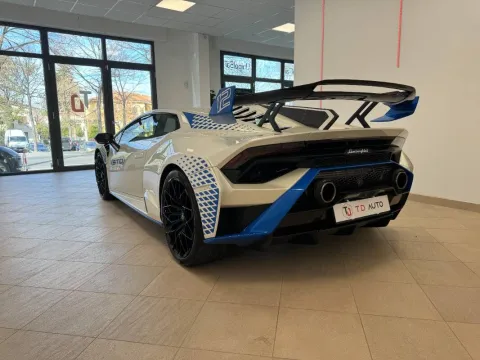 Lamborghini Huracan Coupe 5.2 STO 640cv rwd - Immagine 5