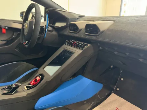 Lamborghini Huracan Coupe 5.2 STO 640cv rwd - Immagine 17