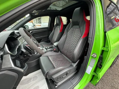 Audi Q3 Sportback RS 2.5 quattro s-tronic - Immagine 9